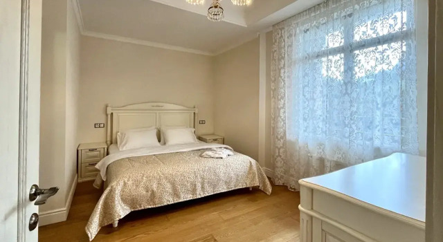 Dvukhkomnatnye s Balkonom Premium Klassa v Zhk Diplomat Apartments, Book Lejlighed Lejligheder i Staryiy Kryim, Lejlighed