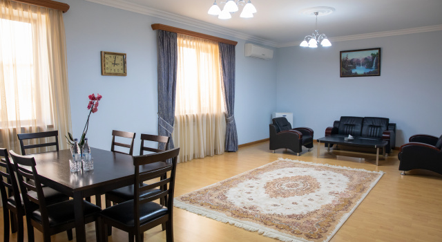 Doppel Junior-Suite mit Blick La Defense Hotel Yerevan