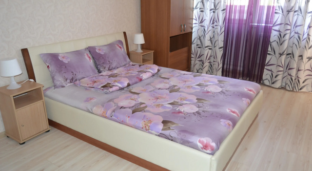 Апартаменты Deluxe с балконом и с видом на озеро Velikiy Hotel