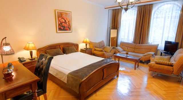 Отель British House