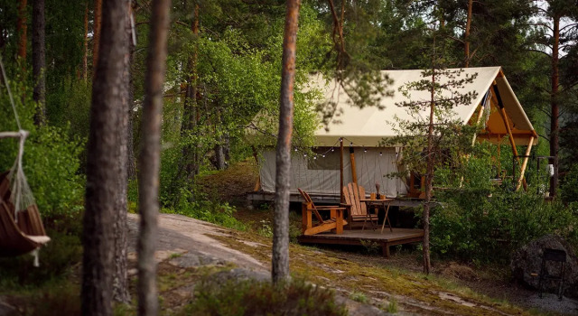 Smorodina Camping, Prenota Campeggio Campeggi e glamping a Carelia, Campeggio