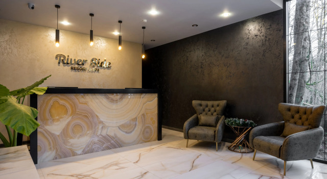 Riverside Resort&Spa, Забронировать Гостевой дом Отели Сочинского национального парка с парковкой, Парковка