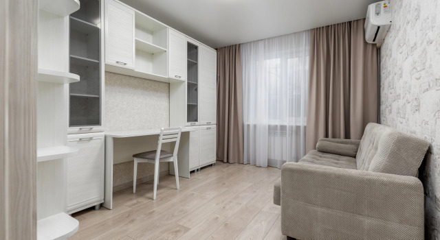 Na Naberezhnoy 17 Flat, Book Apartment Industrial area 