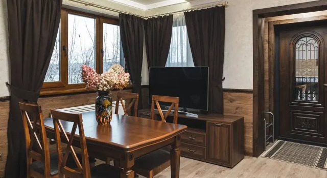 Plyosskij Bannyij Dom Guest house, Rezervovat Penzión Hotely v Ivanovo s parkováním, Parkování