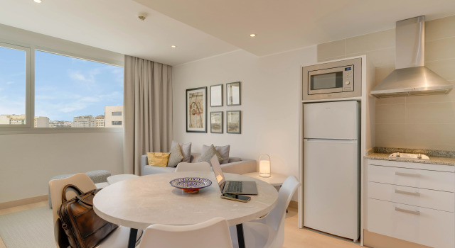 Трёхместный семейный люкс Отель Pestana Tanger - City Center Hotel Suites & Apartments