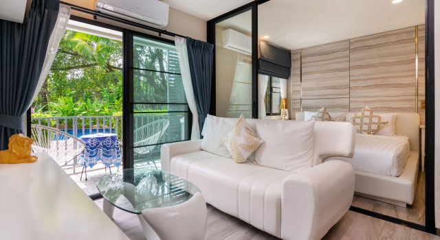 Апартаменты Luxury 46m2 Luxury Poolside 1 Bedroom Free Netflix Apartments	