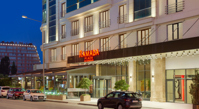 Ramada Plaza by Wyndham Eskisehir Hotel, Rezerwuj Hotel Eskisehir Central Anatolia Region