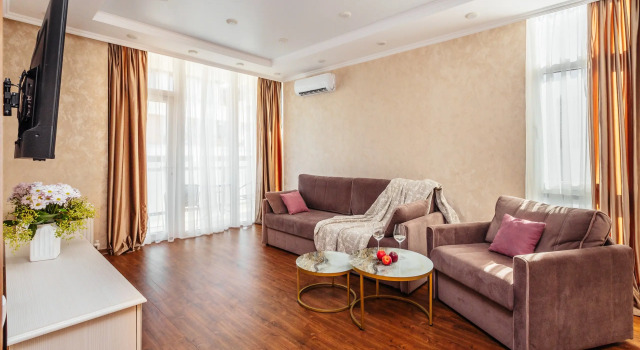 Двухместные апартаменты Standard с балконом Апартаменты SochiHome Green Palace 6