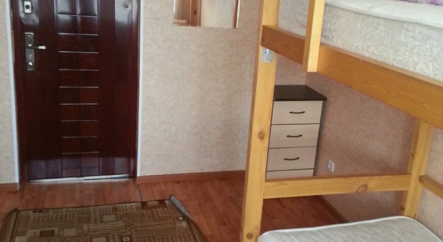 Кровать в общем номере с балконом ПанДа