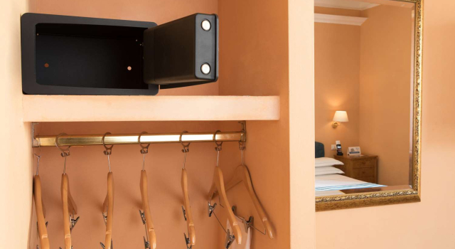 Трёхместный номер Superior Golden Tulip Rome Piram