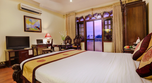 Семейный номер Standard с красивым видом из окна Hanoi La Storia Hotel