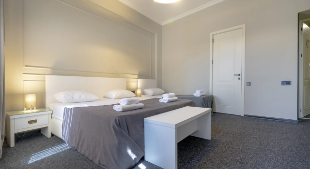 Трёхместный номер Standard с видом на город Hotel Piazza Tbilisi