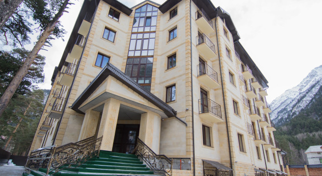 Отель Эльбрус Плаза (Elbrus Plaza)
