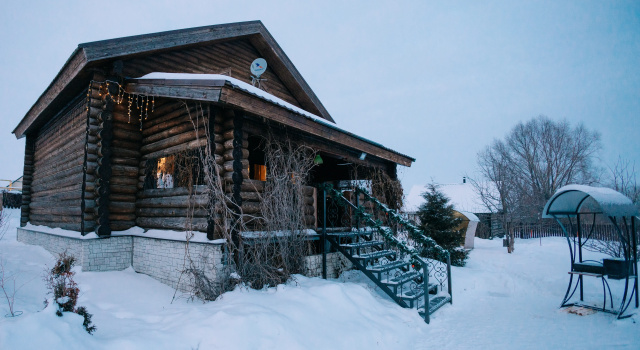 Kottedzh S Terrasoy I S Vidom Na Ozero Private house, Rezervovat Rekreační dům Hotely v Bashkortostan s parkováním, Parkování