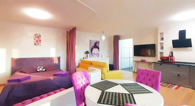 Студия с балконом и с видом на море Апартаменты M Apartments Grand Versailles 5