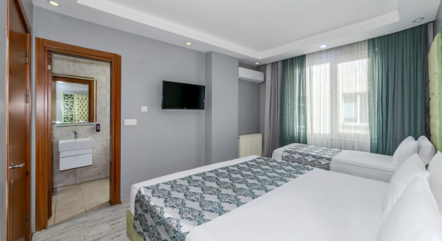Семейный номер Deluxe с красивым видом из окна Green Garden Hotel - Bahçelievler