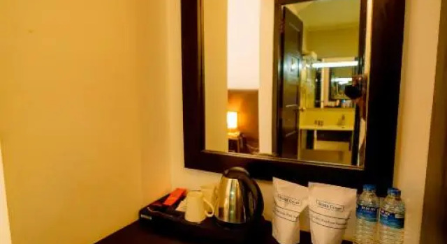 Отель Trincomalee Beach Resort & Spa