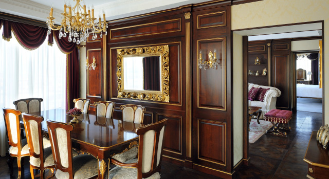 Двухместный люкс Presidential с красивым видом из окна SAAD Hotel Astana