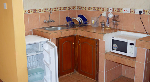 Семейный номер Standard с балконом и с красивым видом из окна YWCA Parkview Suites