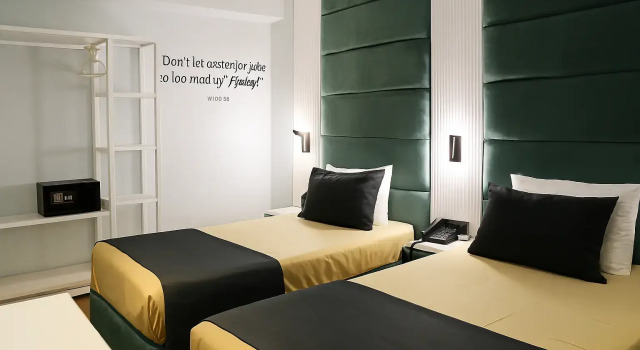 Трёхместный номер Business AXU AIRPORT HOTEL