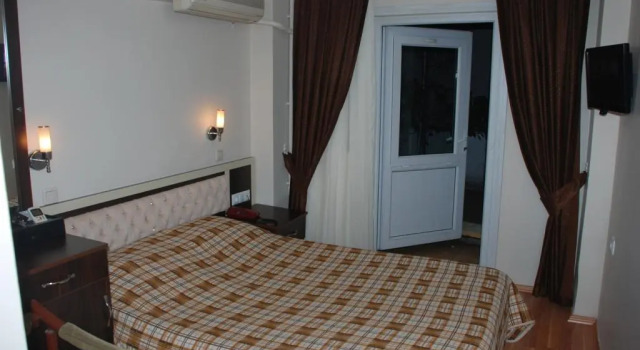 Grand Mark Hotel