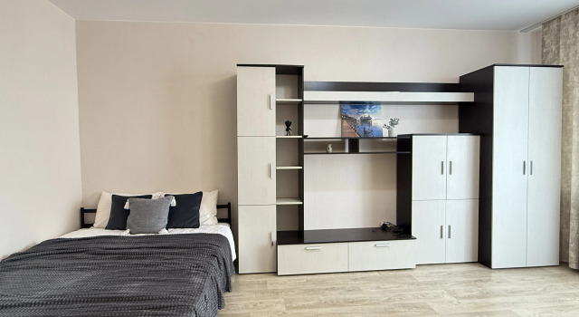 Odnokomnatnaya Flat, Reserva ahora Apartamento Hoteles en Krasnoyarsk con aparcamiento, Aparcamiento