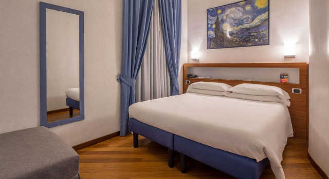 Отель Best Western Plus Hotel Plaza Napoli