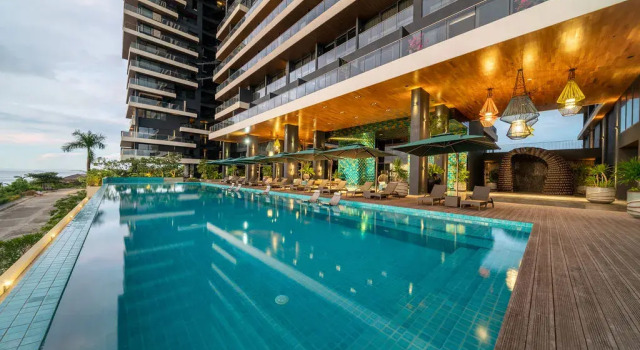 Курортный отель The Reef Island Resort Mactan Cebu
