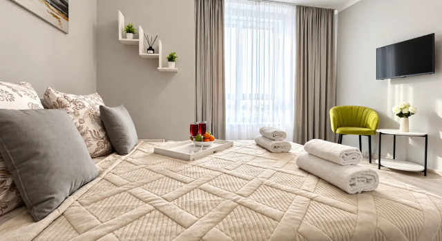 Four Seasons shikarnaya studiya s unikalnym vidom Apartments, Book Lejlighed Oktyabrsky district 