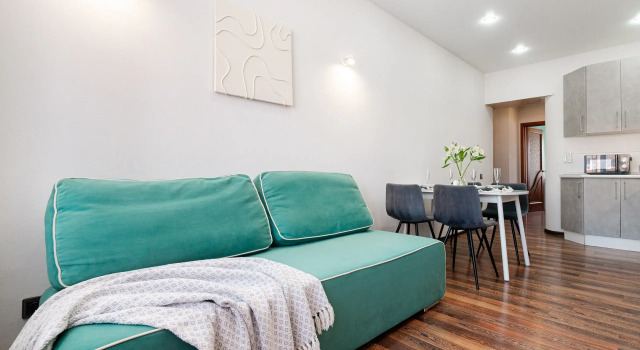 Prostornaya 2-Komnatnaya Dlya Semyi Flat, Prenota Appartamento Kirovsky Administrative District 