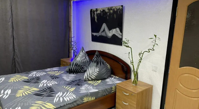 Na Bulvare Sherstneva 17 Flat, Rezerwuj Apartament Hotele w Republika Komi z parkingiem, Parking