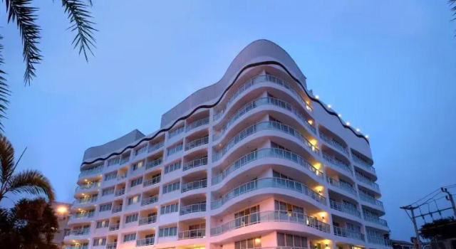 Отель Nova Suites Pattaya by Compass Hospitality