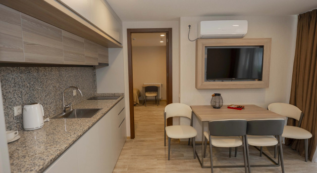 Sunset Hostel by ELT, Book Hostel Batumi 