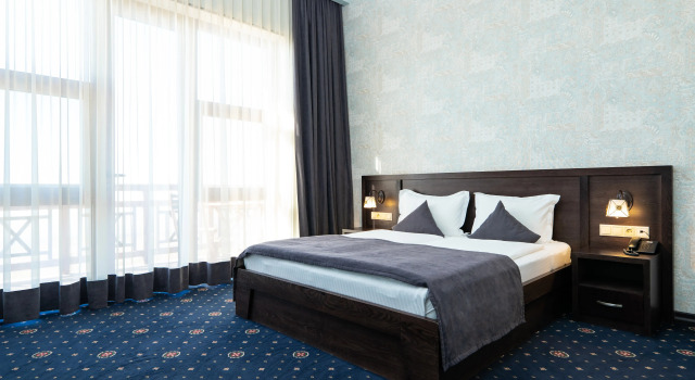 Двухместный номер Superior с балконом и с видом на горы Amberd Hotel