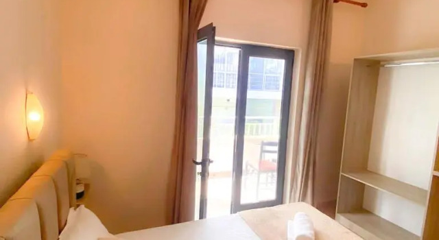Seashell Beach Rooms Guest house, Rezerwuj Pensjonat Hotele w Durres County z parkingiem, Parking