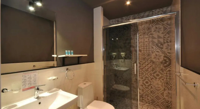 Номер Standard Отель meidan inn