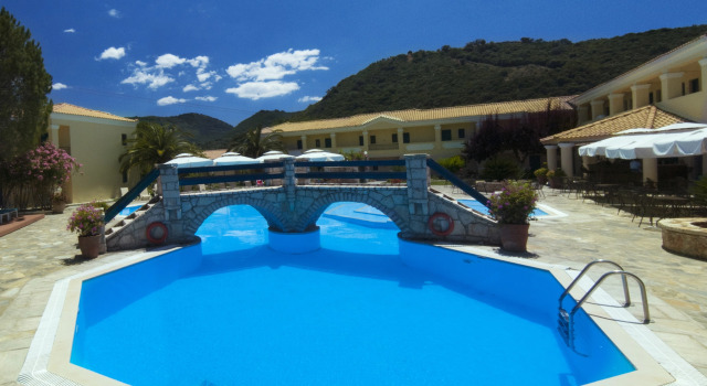 Karavostasi Beach Hotel, Rezervovat Hotel Hotely v Ioannina Regional Unit s bazénem, Bazén