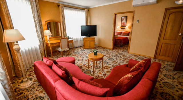 Camera Deluxe Continental Hotel