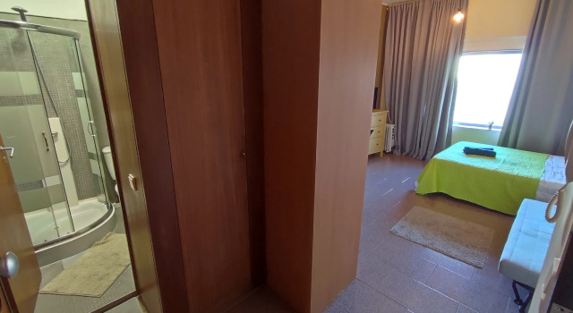 Theorynomad Al Porto-Trindade 1 Guest House, Varaa Matkakoti Hotellit Porto pysäköinnillä, Pysäköinti