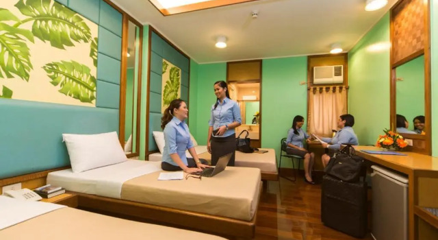 Kabayan Hotel Pasay, Buchen Sie Hotel Hotels in Luzon mit Pool, Schwimmbad