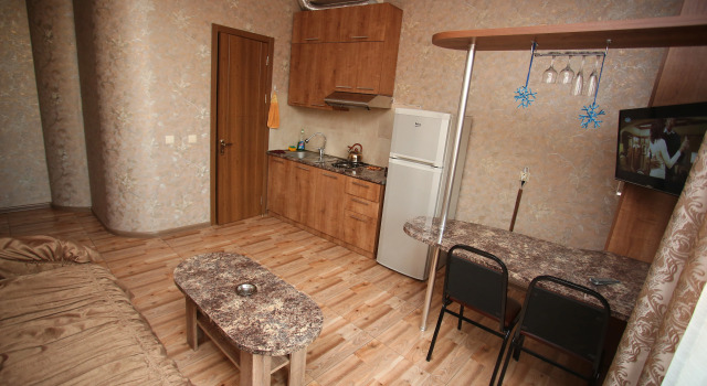 Люкс с балконом и с красивым видом из окна ApartHotel Otin