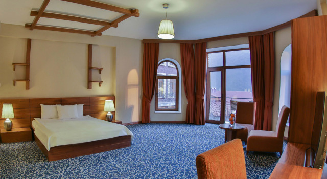 Двухместный люкс с видом на горы El Resort Hotel