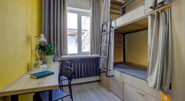 Кровать в общем номере Хостел People Hostel & Coworking