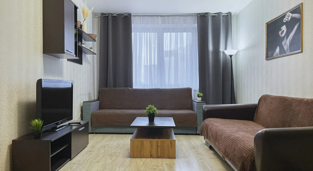 Shikarnaya Dvukhkomnatnaya Kvartira S Razdelnymi Komnatami I Balkonom Apartments, Buchen Sie Ferienwohnung Hotels in Oblast Moskau mit Parkplatz, Parkplätze