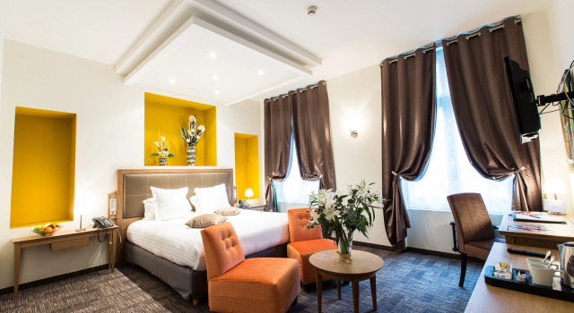 Номер Premium с видом на город Отель Hôtel Spa Marotte