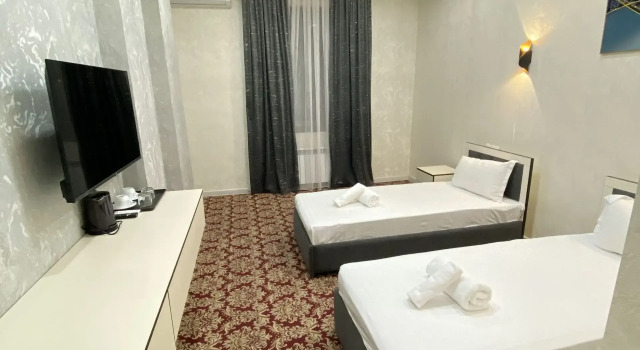 Двухместный номер Standard с балконом и с красивым видом из окна Отель Almir Avenue