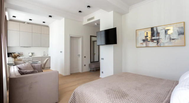 Апартаменты "White Gold" Комплекс апартаментов Grand Royal Residences