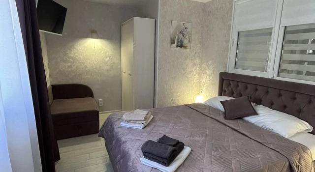 #13 Standard Two-Room Basement, 1st Line (6 People) Apartments, Rezervovat Apartmán Koktebel 