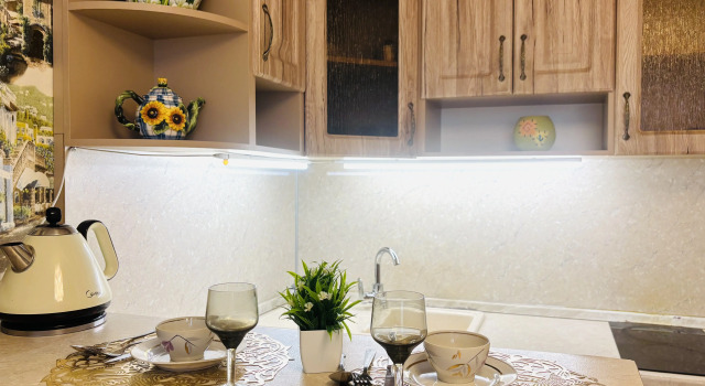 Komfortabelnaya Na Naberezhnoy Flat, Reserva ahora Apartamento Hoteles en Krasnoyarsk con aparcamiento, Aparcamiento