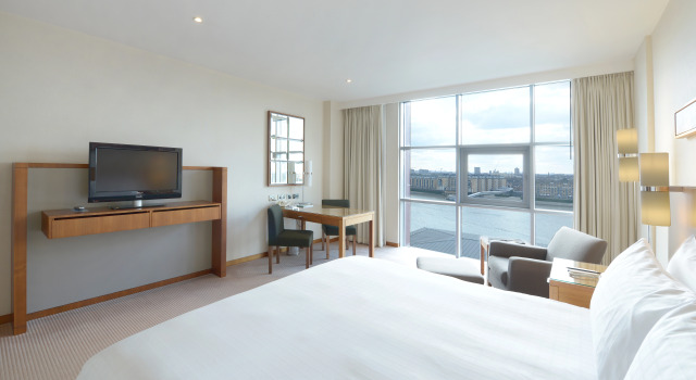 Двухместный номер Premier с видом на город Canary Riverside Plaza Hotel
